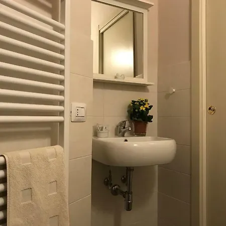 Bed & Breakfast La Sosta Fuori Stazione 3*