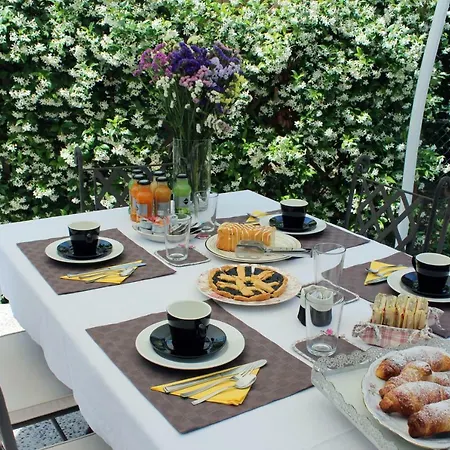 La Sosta Fuori Stazione Bed & Breakfast