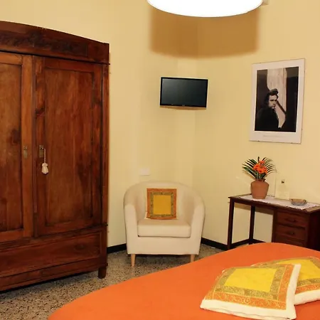 Bed & Breakfast La Sosta Fuori Stazione
