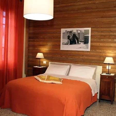 Bed & Breakfast La Sosta Fuori Stazione