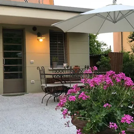 La Sosta Fuori Stazione Брешелло